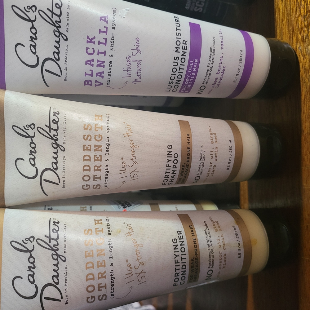 Carol's Daughter Shampoo & Conditioner Set- (+ Free Black Vanilla Conditioner)